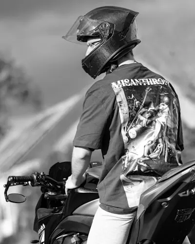 How to Measure Your Head for a Motorcycle Helmet: The Right Way
