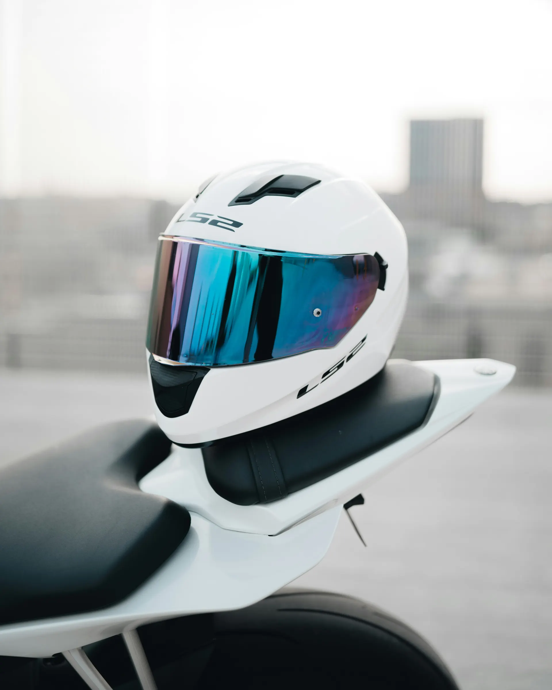Motorcycle Helmet Noise: Why It Happens and How to Reduce It